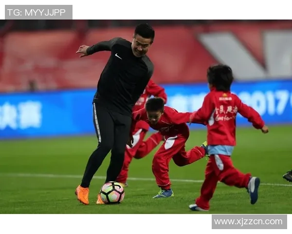 足球球星年会费收入揭秘 各大顶级球员收入差异与背后影响因素分析